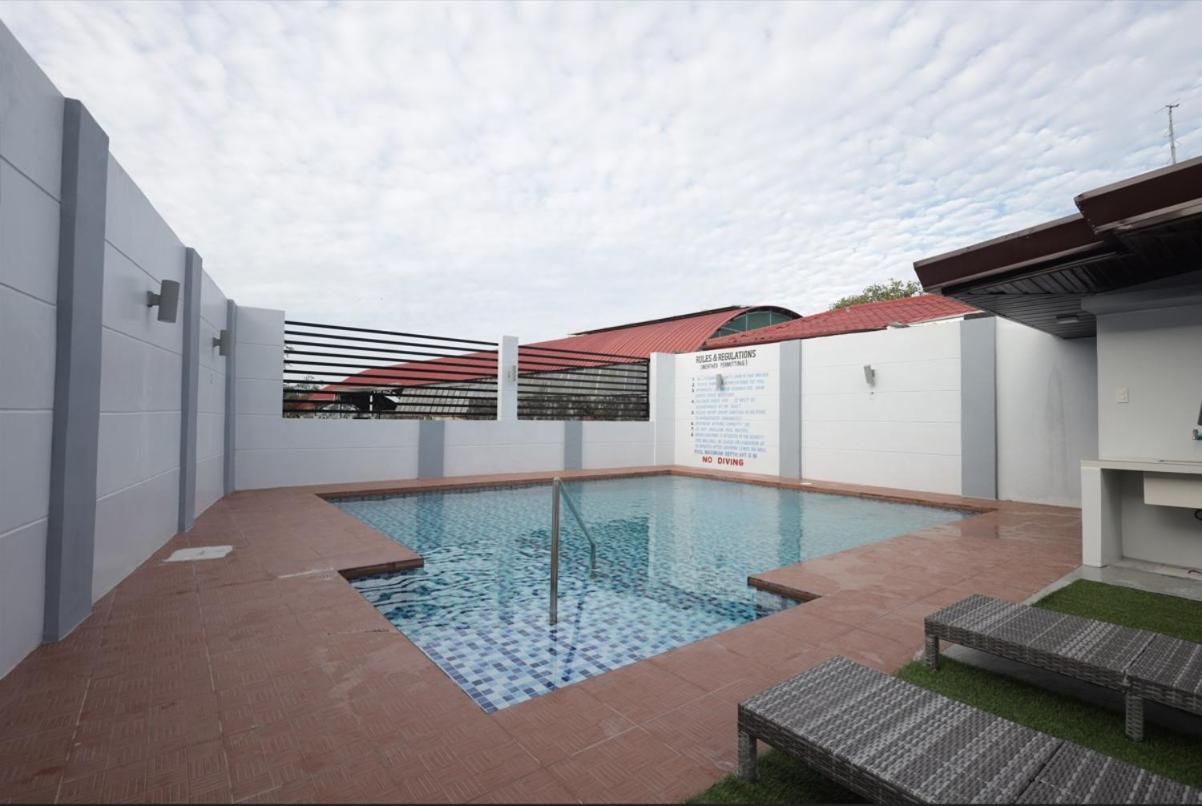 Jjphr Hotel San Antonio Lubao Eksteriør bilde